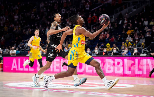 对于蒋圣龙 对于蒋圣龙