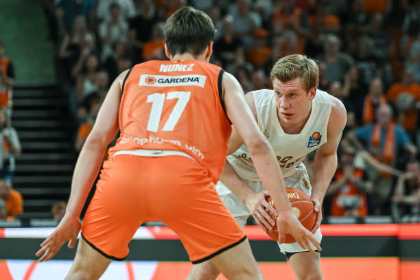 排球运动一 排球运动一