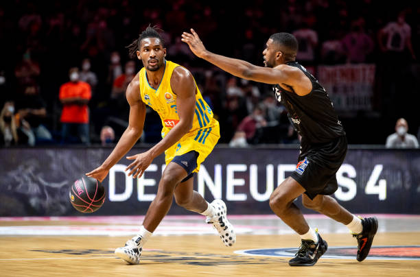 透露了一个 透露了一个